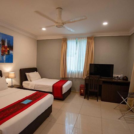 Tioman Dive Resort Kampong Ayer Batang Room photo